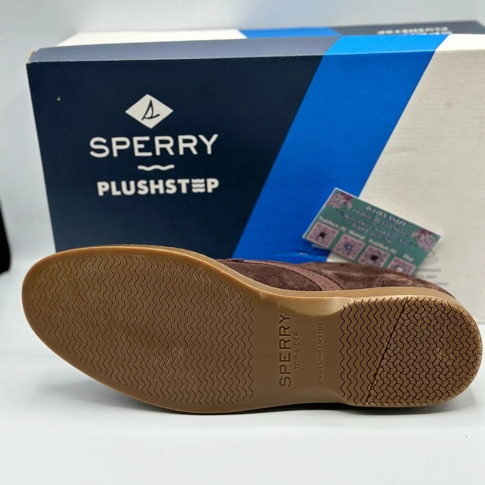 SPERRY‎ NEWMAN CHUKKAS